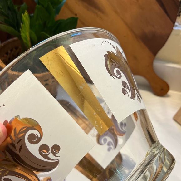 Vintage Anchor Hocking Fleur de Lis chip and dip set - Picture 4 of 9